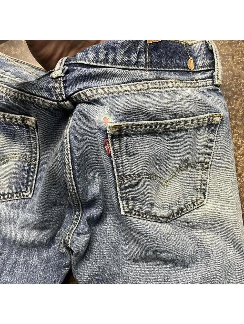 Levi's Distressed Light Wash Straight Leg Jeans Raw Hem Men's 34x30